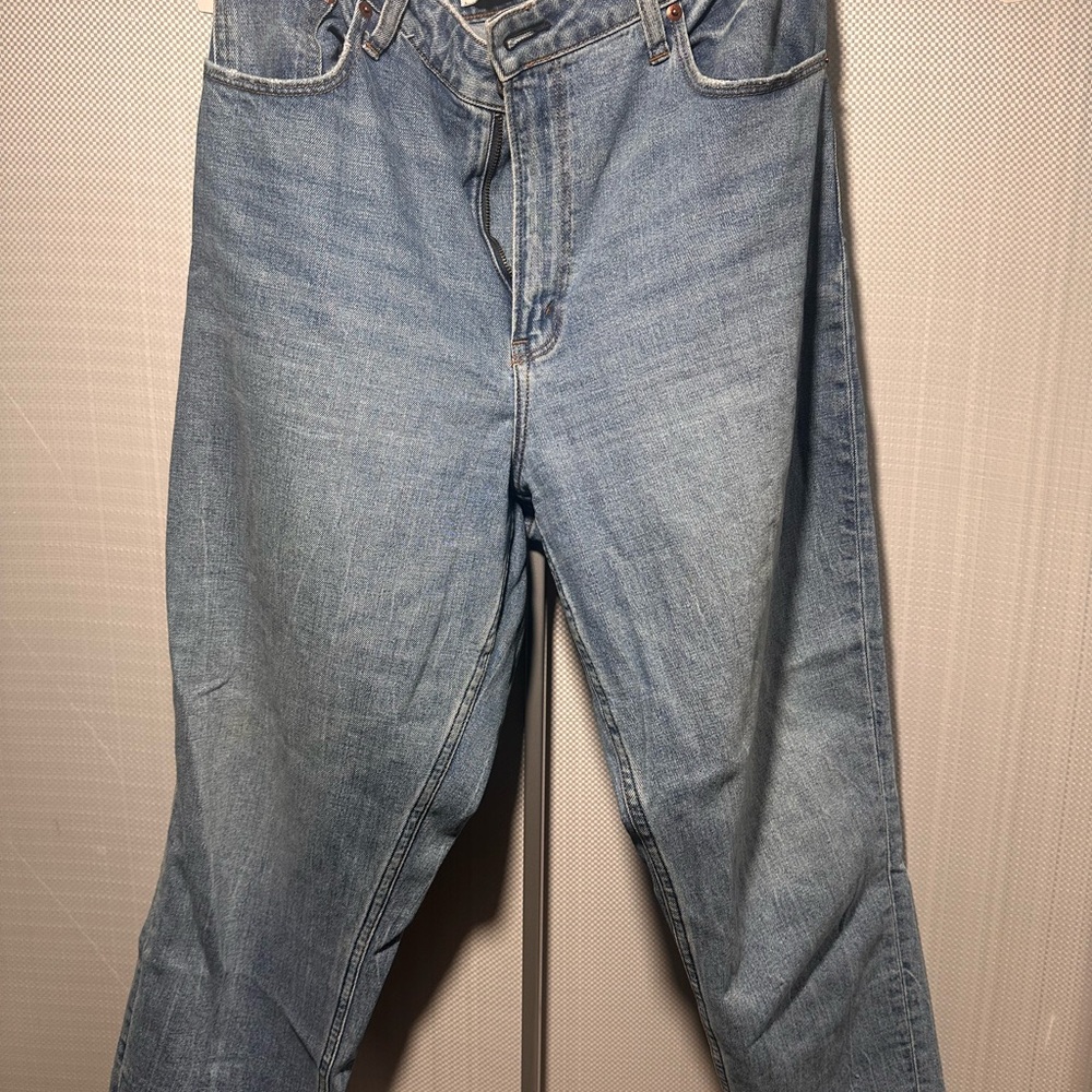 Abercrombie & Fitch curve love High-rise mom jean